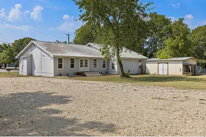 205 E Myrtle Lane, Liberty Hill, TX 78642 - Photo 7