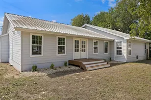 205 E Myrtle Ln, Liberty Hill, TX 78642 - Photo 1