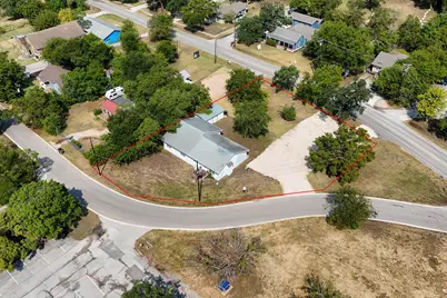 205 E Myrtle Lane, Liberty Hill, TX 78642 - Photo 5
