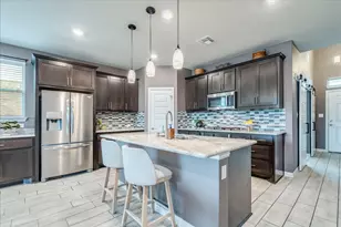 610 Stonewood Ln, Buda, TX 78610 - Photo 5