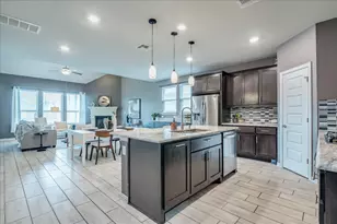610 Stonewood Ln, Buda, TX 78610 - Photo 5
