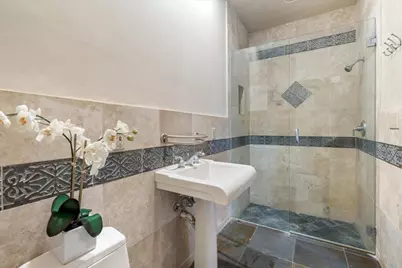 24736 Travis Lakeside Cove, Spicewood, TX 78669 - Photo 17