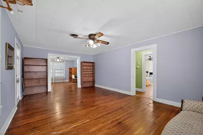 316 Guadalupe Street, Lockhart, TX 78644 - Photo 9