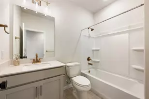 206 Crater Lk Dr, Dripping Springs, TX 78620 - Photo 5