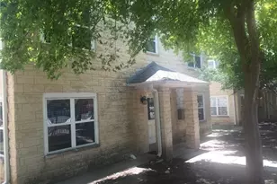 305 E 31st St, Austin, TX 78705 - Photo 1