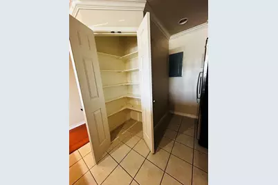 305 E 31 Street #4, Austin, TX 78705 - Photo 9