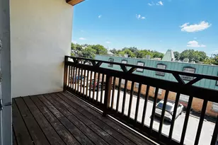 305 E 31st St, Austin, TX 78705 - Photo 15