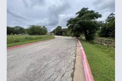 904 Battle Bend Boulevard, Austin, TX 78745 - Photo 9