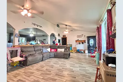 400 S Elliott Street, Thorndale, TX 76577 - Photo 7