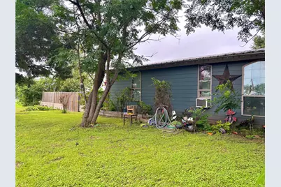 400 S Elliott Street, Thorndale, TX 76577 - Photo 21