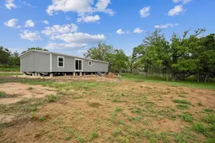 989 Ferguson Loop, Dale, TX 78616 - Photo 3