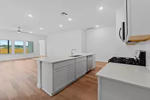 100 Mandeville Dr, Hutto, TX 78634 - Photo 13