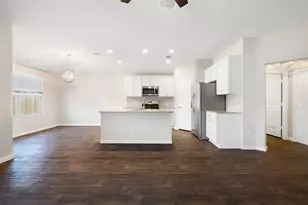 117 Cranbrook Ln, Hutto, TX 78634 - Photo 11
