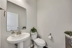 144 Falkland St, Hutto, TX 78634 - Photo 33