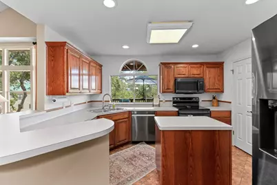 17004 Sleepy Hollow Drive, Lago Vista, TX 78645 - Photo 15