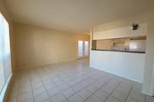 5808 Wellington Dr, Austin, TX 78723 - Photo 9