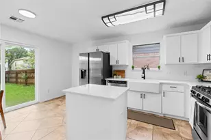 1442 Sir Thopas Trail, Austin, TX 78748 - Photo 9