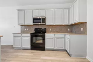 2003 Cockrill Cove, Hutto, TX 78634 - Photo 15