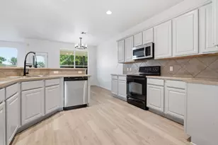 2003 Cockrill Cove, Hutto, TX 78634 - Photo 13