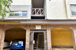 806 W 24th St, Austin, TX 78705 - Photo 1