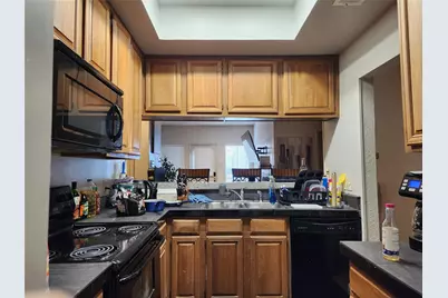 806 W 24th Street #202, Austin, TX 78705 - Photo 7