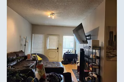 806 W 24th Street #202, Austin, TX 78705 - Photo 19