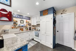 207 S Hill St, Caldwell, TX 77836 - Photo 13