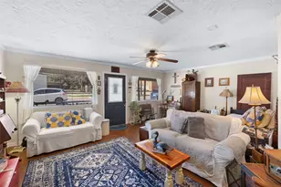 207 S Hill St, Caldwell, TX 77836 - Photo 5