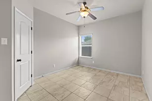 317 Cockrill St, Hutto, TX 78634 - Photo 29
