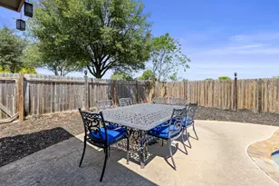 317 Cockrill St, Hutto, TX 78634 - Photo 35