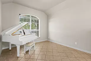 317 Cockrill St, Hutto, TX 78634 - Photo 19