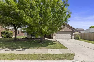 317 Cockrill St, Hutto, TX 78634 - Photo 35