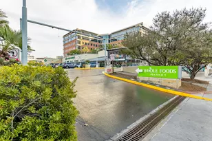 800 W 5th St, Austin, TX 78703 - Photo 17