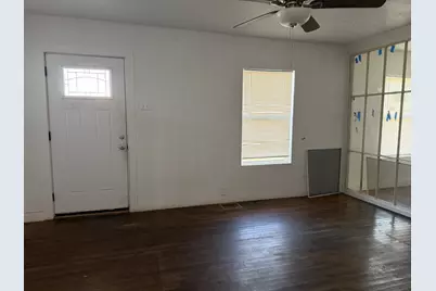 103 S Walnut Street, Lampasas, TX 76550 - Photo 11