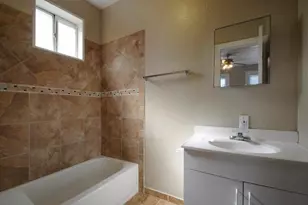 610 W 35th St, Austin, TX 78705 - Photo 7