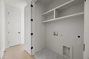 1709 Maple Ave, Austin, TX 78702 - Photo 11