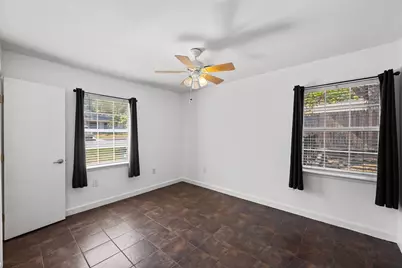 6802 Columbia Drive, Austin, TX 78723 - Photo 21