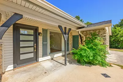 6802 Columbia Drive, Austin, TX 78723 - Photo 3