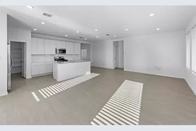 13212 Eastland Drive, Mustang Ridge, TX 78610 - Photo 11