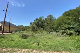 328 Kahana Ln, Bastrop, TX 78602 - Photo 1