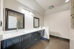 104 Spring Valley St, Hutto, TX 78634 - Photo 25