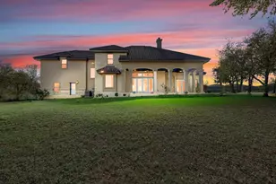 104 Spring Valley St, Hutto, TX 78634 - Photo 35