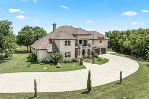 104 Spring Valley St, Hutto, TX 78634 - Photo 3