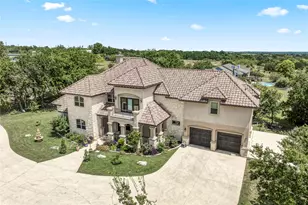 104 Spring Valley St, Hutto, TX 78634 - Photo 5