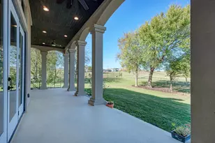 104 Spring Valley St, Hutto, TX 78634 - Photo 33