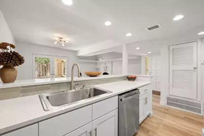 3204 Maywood Avenue #B, Austin, TX 78703 - Photo 13