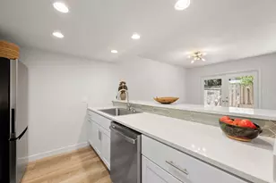 3204 Maywood Ave, Austin, TX 78703 - Photo 11