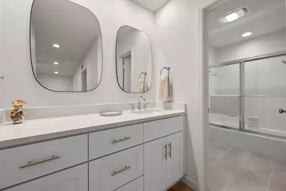 3204 Maywood Avenue #B, Austin, TX 78703 - Photo 17