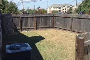 2001 Kenneth Ave, Austin, TX 78741 - Photo 17