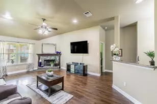 4021 Kerley Ct, Hutto, TX 78634 - Photo 9